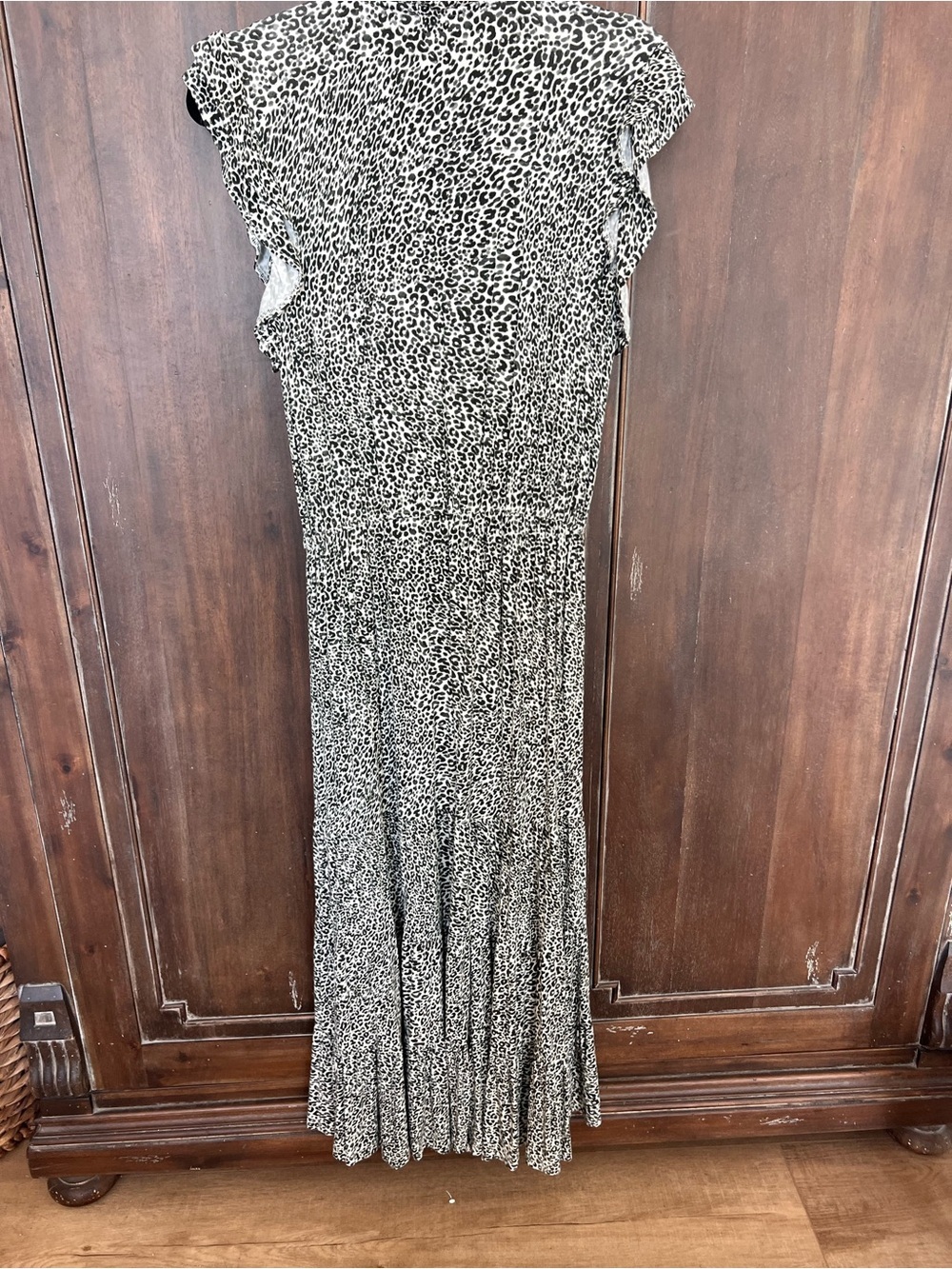 BB Dakota Steve Madden Black and White Leopard V-Neck Maxi Dress - Picture 3 of 3